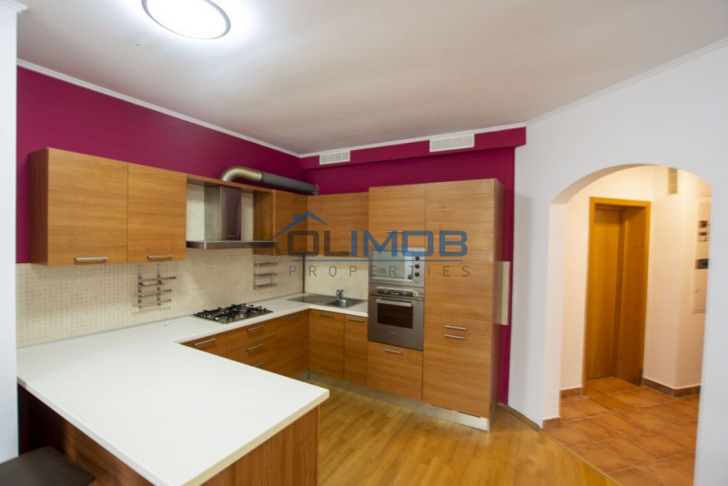 Herastrau apartament cochet cu balcon de 16 mp